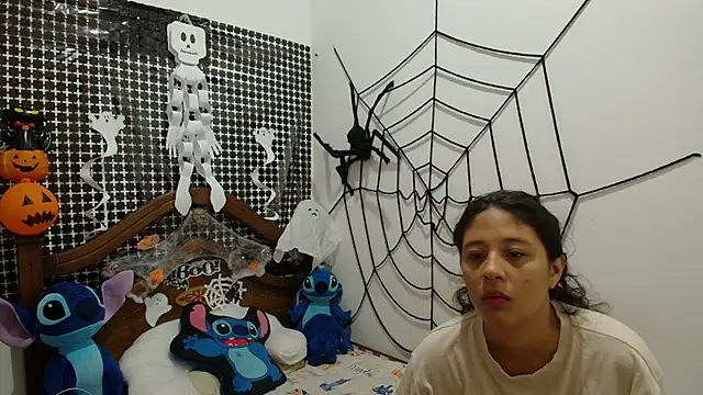 Aria Arthur online show from October 21, 2025, 10:05 am