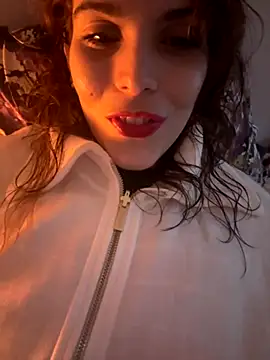 refem9 online show from November 1, 2025, 6:43 pm