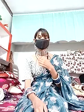 HOT SHRII online show from October 16, 2025, 11:33 am