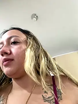 Becca Johnson u online show from November 7, 2025, 6:52 pm