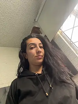 SALOME KORLAND online show from October 25, 2025, 2:24 pm