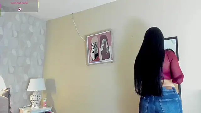 isabella milf  online show from October 11, 2025, 7:12 pm