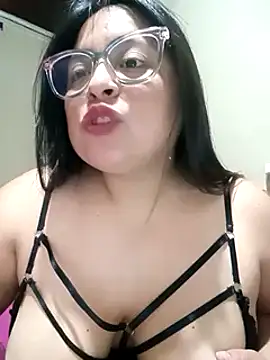 kathy9522 online show from December 15, 2025, 4:33 pm