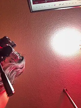 Stephany Rodriguez online show from December 20, 2025, 12:12 pm