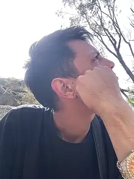 andrewcoopper1 online show from February 4, 2026, 3:07 pm