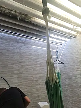 lilobaby online show from December 21, 2025, 6:37 pm