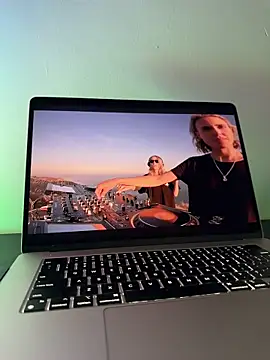 TomasEdisson online show from September 23, 2025, 10:13 pm