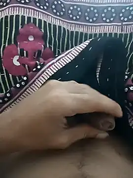 Snapshot of Aloneboy77 chatting on November 11, 2025, 5:24 pm Aloneboy77 online show from November 11, 2025, 5:24 pm