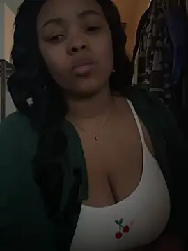 nuttybutter999999 online show from March 10, 2026, 9:53 pm