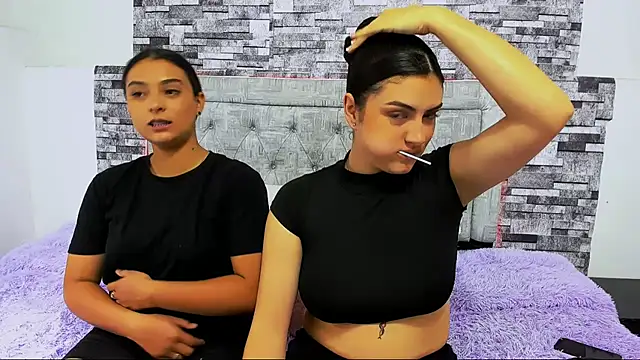 nicolexxaleja online show from September 23, 2025, 8:01 pm