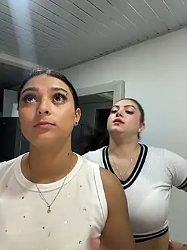 nicolexxaleja online show from March 14, 2026, 1:01 am