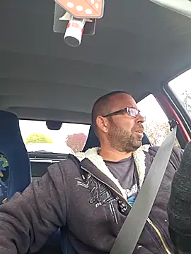 Snapshot of Thomas043 chatting on November 2, 2025, 11:12 am Thomas043 online show from November 2, 2025, 11:12 am