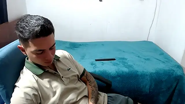 santii ss online show from October 4, 2025, 2:09 am