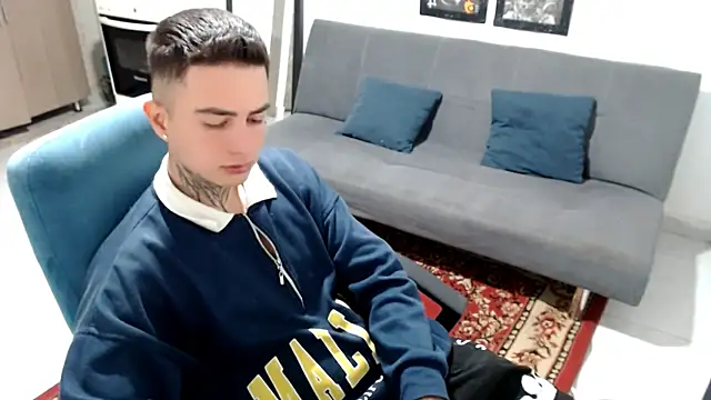 santii ss online show from December 15, 2025, 3:11 am