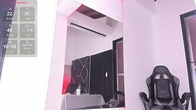 hot boy 04 online show from October 22, 2025, 1:55 pm