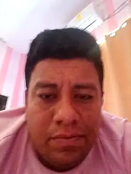 Snapshot of JesVel chatting on October 27, 2025, 6:56 pm JesVel online show from October 27, 2025, 6:56 pm