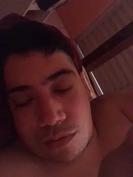 Snapshot of Paulo199117 chatting on October 27, 2025, 6:23 pm Paulo199117 online show from October 27, 2025, 6:23 pm