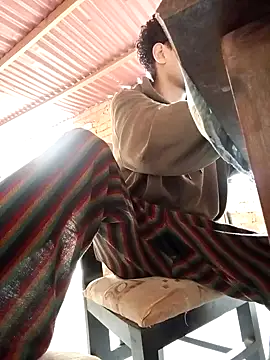 LecheDeSoya666 online show from September 25, 2025, 6:44 pm