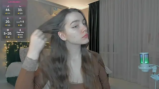 sweete chantal online show from February 12, 2026, 3:34 am