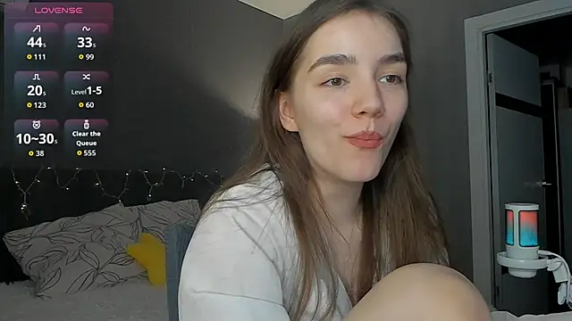Snapshot of sweete_chantal chatting on May 21, 2026, 7:32 pm sweete chantal online show from May 21, 2026, 7:32 pm
