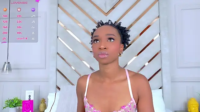 Agatha-Adams online show from October 14, 2025, 3:35 pm