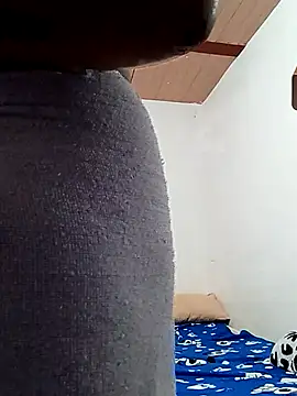 MORALAREAL online show from November 9, 2025, 7:45 pm