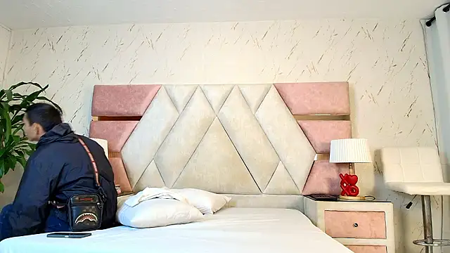 Snapshot of Zoelucas chatting on February 11, 2026, 11:48 am Zoelucas online show from February 11, 2026, 11:48 am