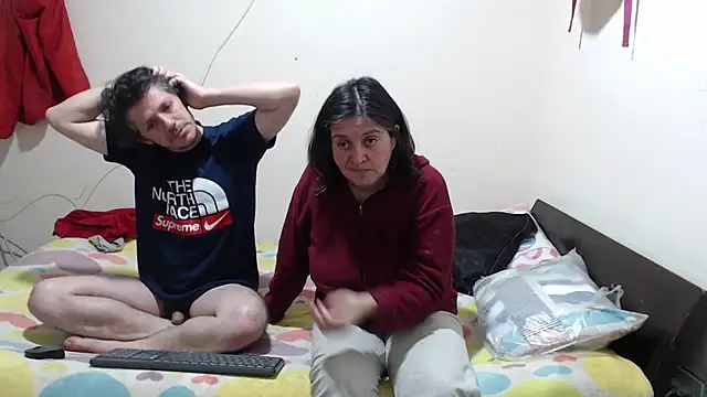 jade noah  online show from October 15, 2025, 1:55 pm