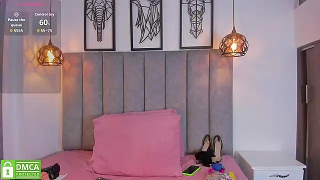 Gia Scott online show from November 25, 2025, 2:17 pm