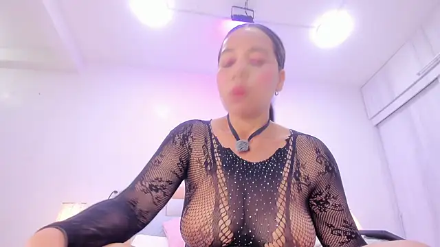 megan rous  online show from February 19, 2026, 3:13 am