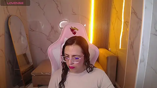  Evoni b online show from October 9, 2025, 12:36 pm