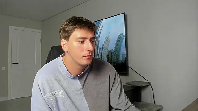 Snapshot of DaniHort chatting on June 1, 2026, 8:16 am DaniHort online show from June 1, 2026, 8:16 am