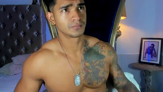 Snapshot of antonio__444 chatting on October 3, 2025, 10:56 am antonio  444 online show from October 3, 2025, 10:56 am