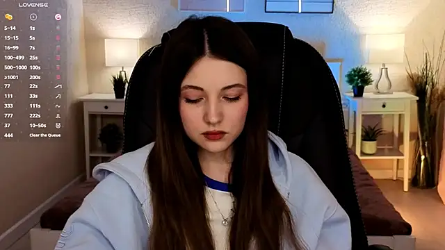 Kimmie shine online show from April 11, 2026, 9:13 am