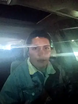 Snapshot of Zetaloco26 chatting on November 6, 2025, 4:46 am Zetaloco26 online show from November 6, 2025, 4:46 am