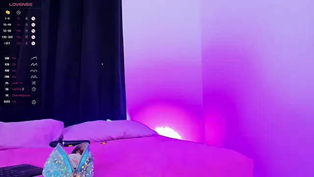 RoseeCarter online show from September 14, 2025, 9:03 pm