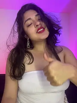 EmilyNoir1 online show from January 12, 2026, 11:43 pm