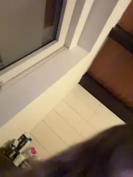 SweetTeenGirl online show from November 12, 2025, 3:01 pm