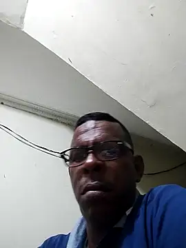 Snapshot of gonzalo-1 chatting on October 15, 2025, 7:19 am gonzalo-1 online show from October 15, 2025, 7:19 am