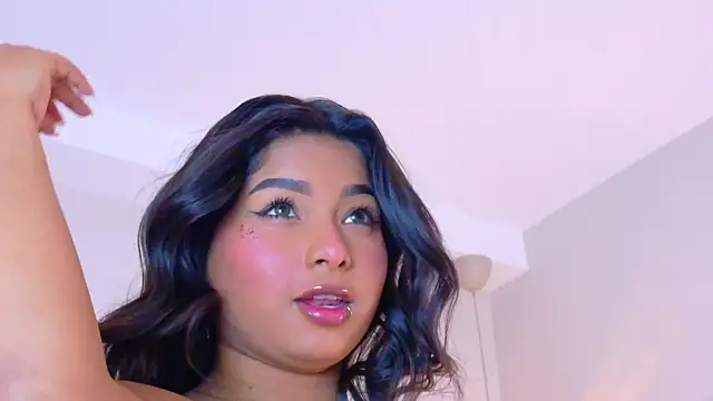 LanaRozz online show from March 5, 2026, 7:32 pm