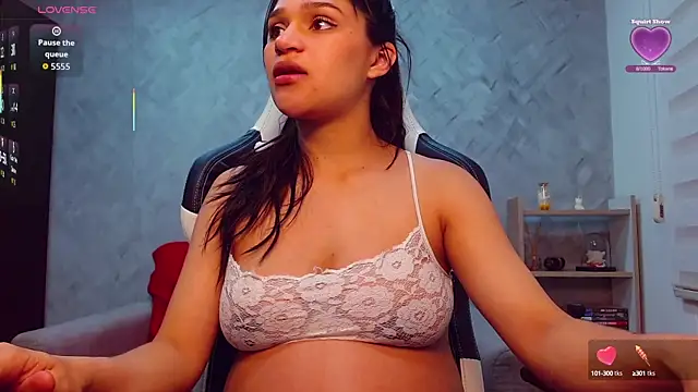 Roxxi 2110 online show from October 10, 2025, 1:37 am