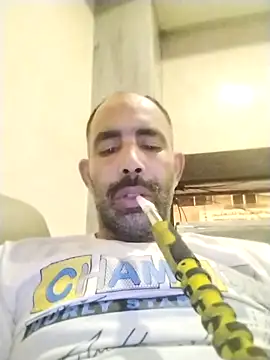 Snapshot of salimbasha chatting on October 19, 2025, 8:09 pm salimbasha online show from October 19, 2025, 8:09 pm