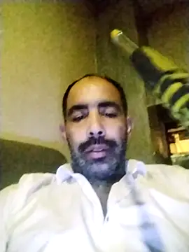 Snapshot of salimbasha chatting on November 18, 2025, 12:16 am salimbasha online show from November 18, 2025, 12:16 am