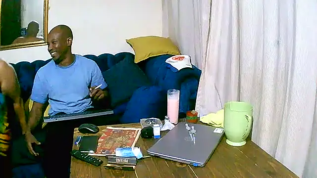 Snapshot of SHORTGUN_STALLION chatting on November 27, 2025, 10:45 pm SHORTGUN STALLION online show from November 27, 2025, 10:45 pm