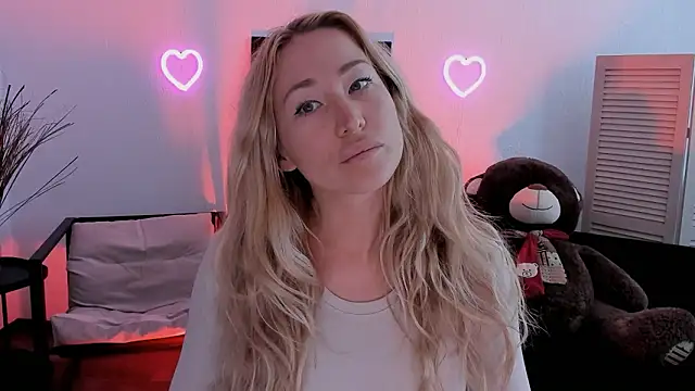 AstraMonroe online show from March 22, 2026, 9:56 am