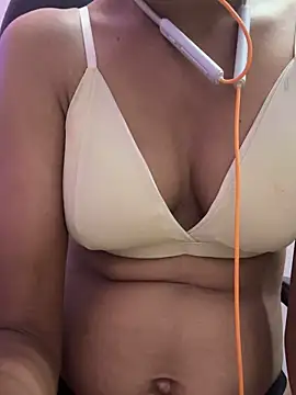 Tamil Anushya online show from December 2, 2025, 6:03 pm