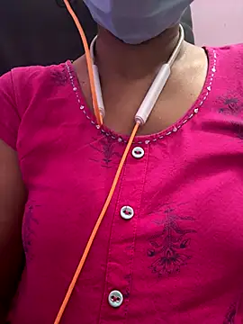 Tamil Anushya online show from December 15, 2025, 7:07 pm