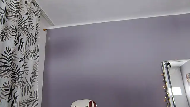 Ellsa Jean  online show from October 7, 2025, 1:36 am