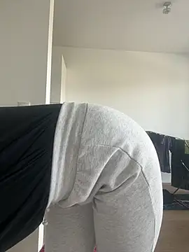 eli5566 online show from February 23, 2026, 12:13 pm