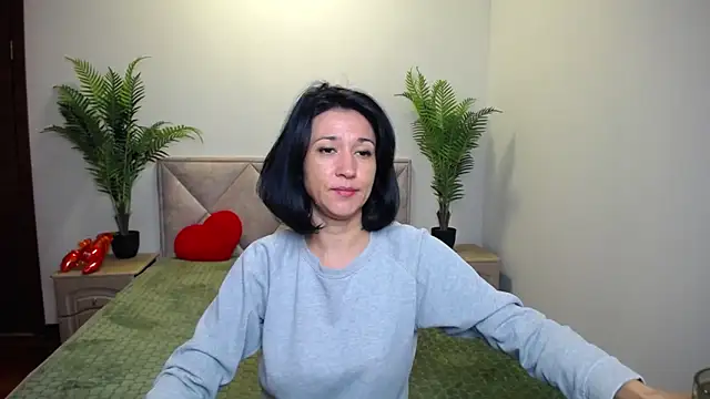 Snapshot of CameronEnns chatting on October 9, 2025, 6:22 am CameronEnns online show from October 9, 2025, 6:22 am